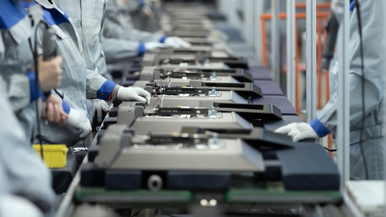 Assembly line for electronics using parts from Japan b2b ecommerce market