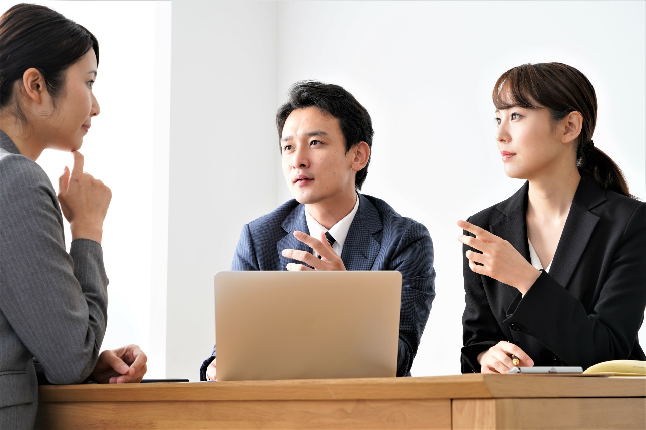 Colleagues represent difficulty perceiving someone’s position in Japanese business culture