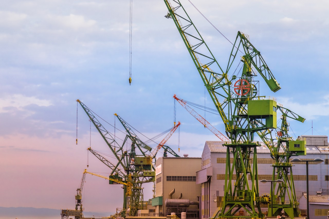 Cranes operating at Japanese port in Japan logistics market